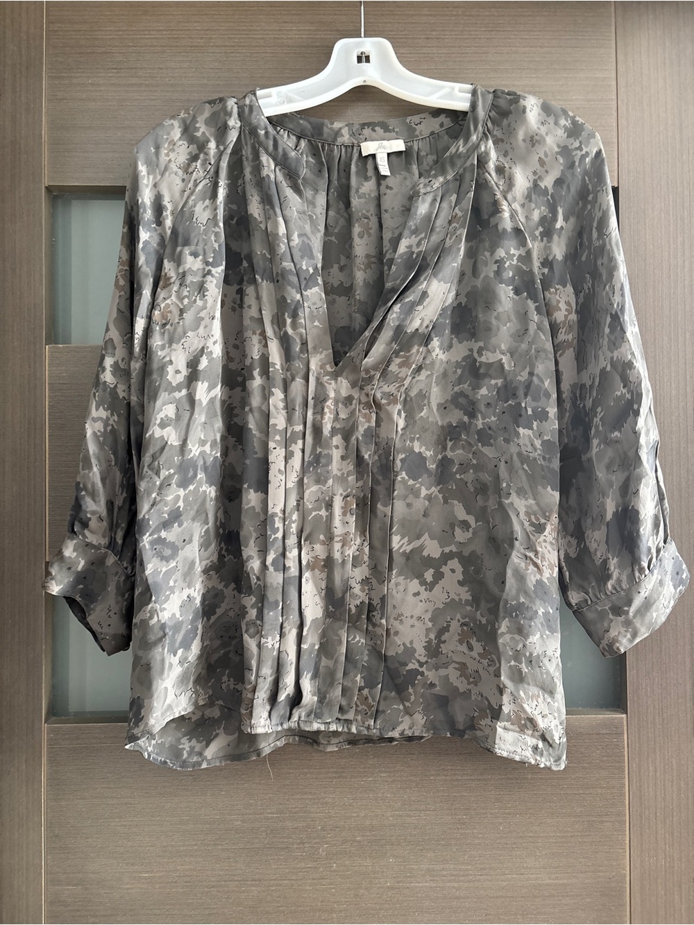 Joie Gray Floral Silk Blouse - Extra Small *fix armpit